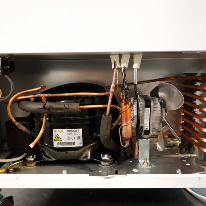 Arca Congeladora Horizontal 191L com Porta de Vidro Deslizante