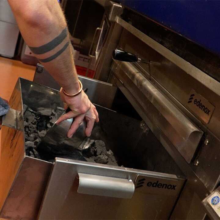 Suporte de Forno a Carvão Inox 830x739x697 mm