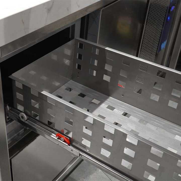 Mesa Refrigerada Gastronorm Multipropósito 8 Gavetas Linha 700