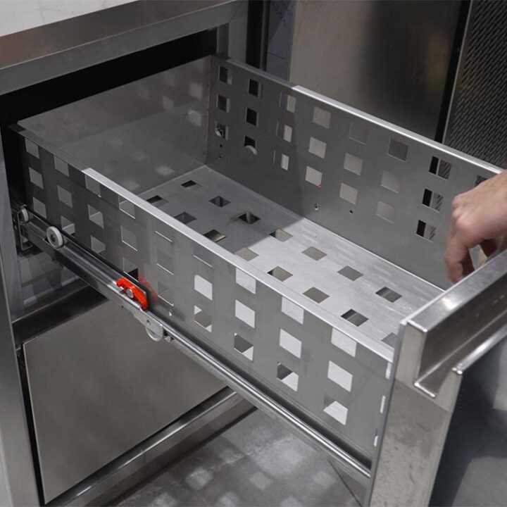 Mesa Refrigerada Gastronorm Linha 700 com 4 Gavetas