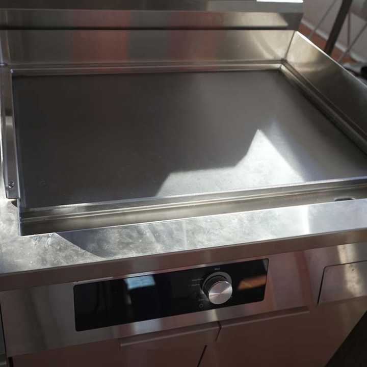 Fry-Top Indução Linha 700, 10 kW, 720x610 mm