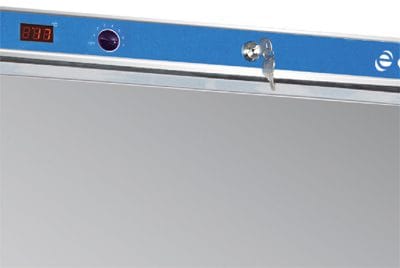 Armário Refrigerado Compacto 125 Litros em Inox
