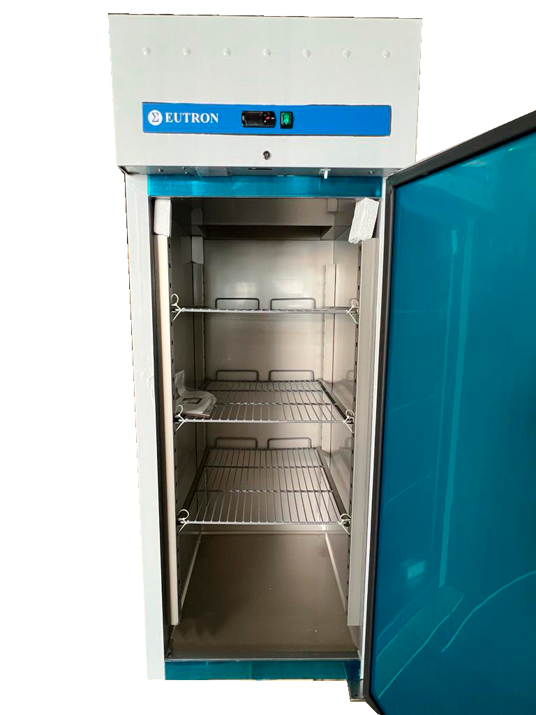 Armário Congelador GN 2/1 Inox 685L com 1 Porta
