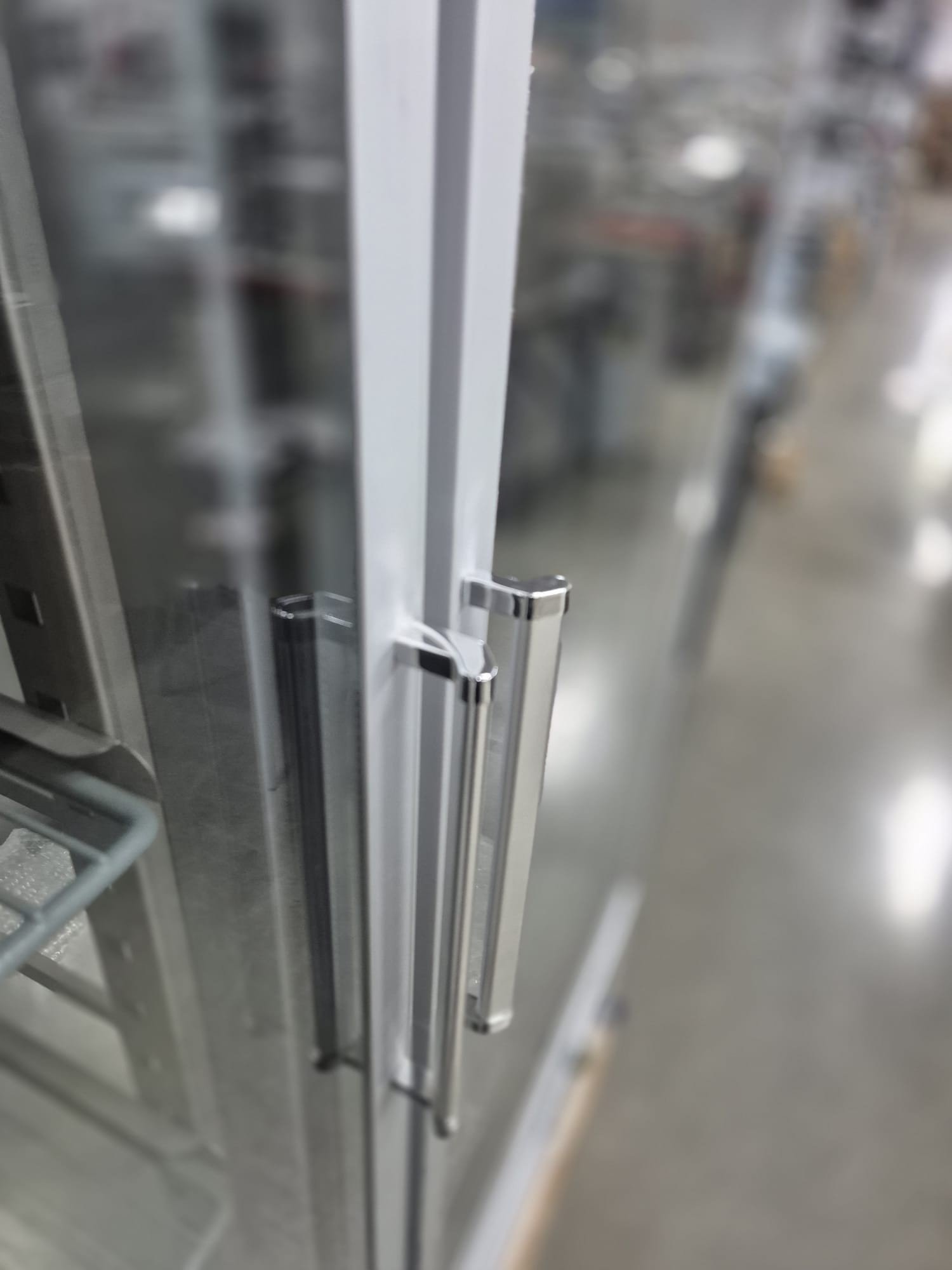 Armário Refrigerado Vertical 1400L com 2 Portas de Vidro