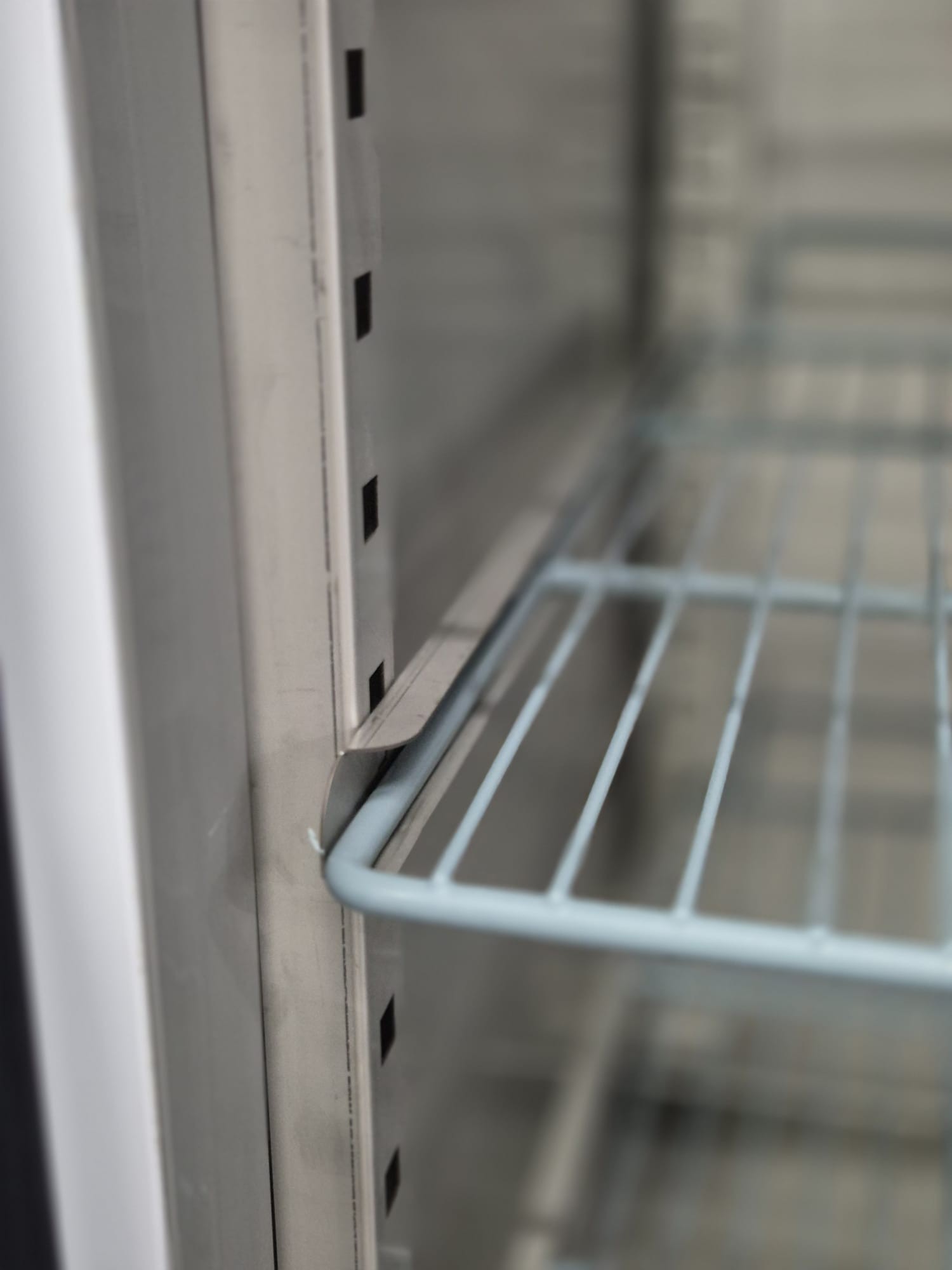 Armário Refrigerado Vertical 1400L com 2 Portas de Vidro