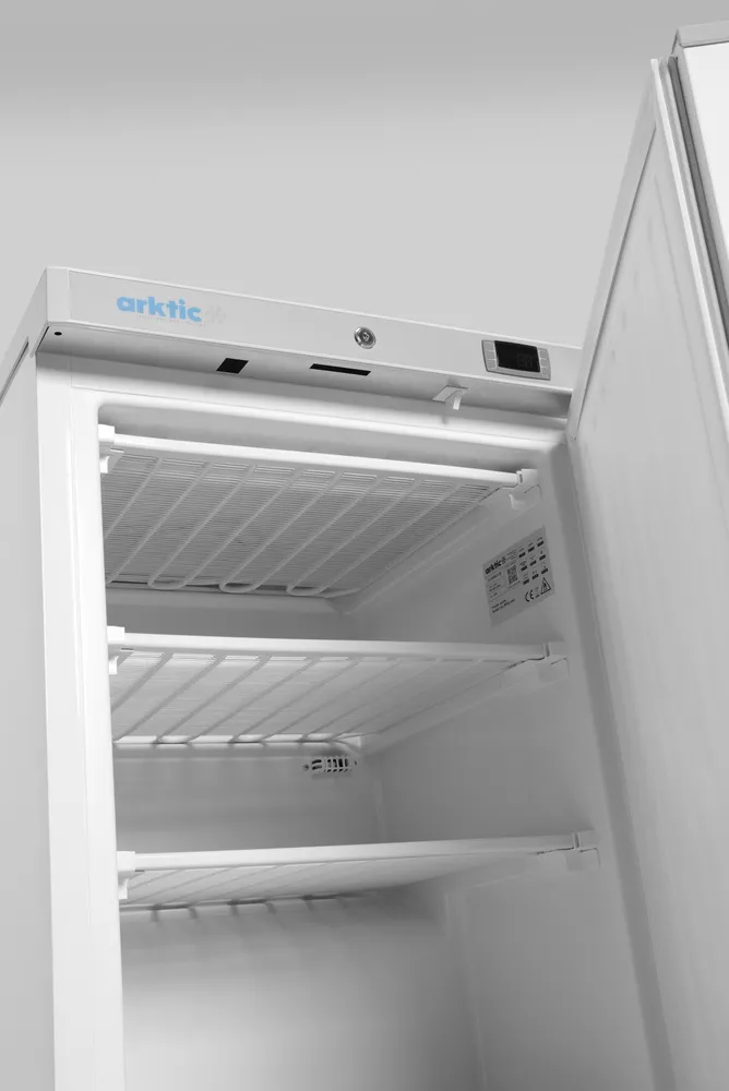 Armário de Congelação 200L Elétrico 589mm Profundidade