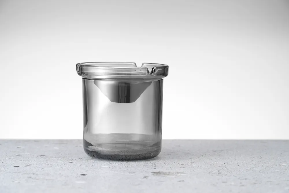 Cinzeiro Profissional Vidro e Aço Inox, Funil Anti-Odor Ø98x99mm
