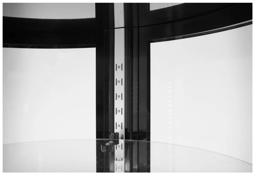 Expositor Refrigerado Redondo 360L - ⌀680x1755mm