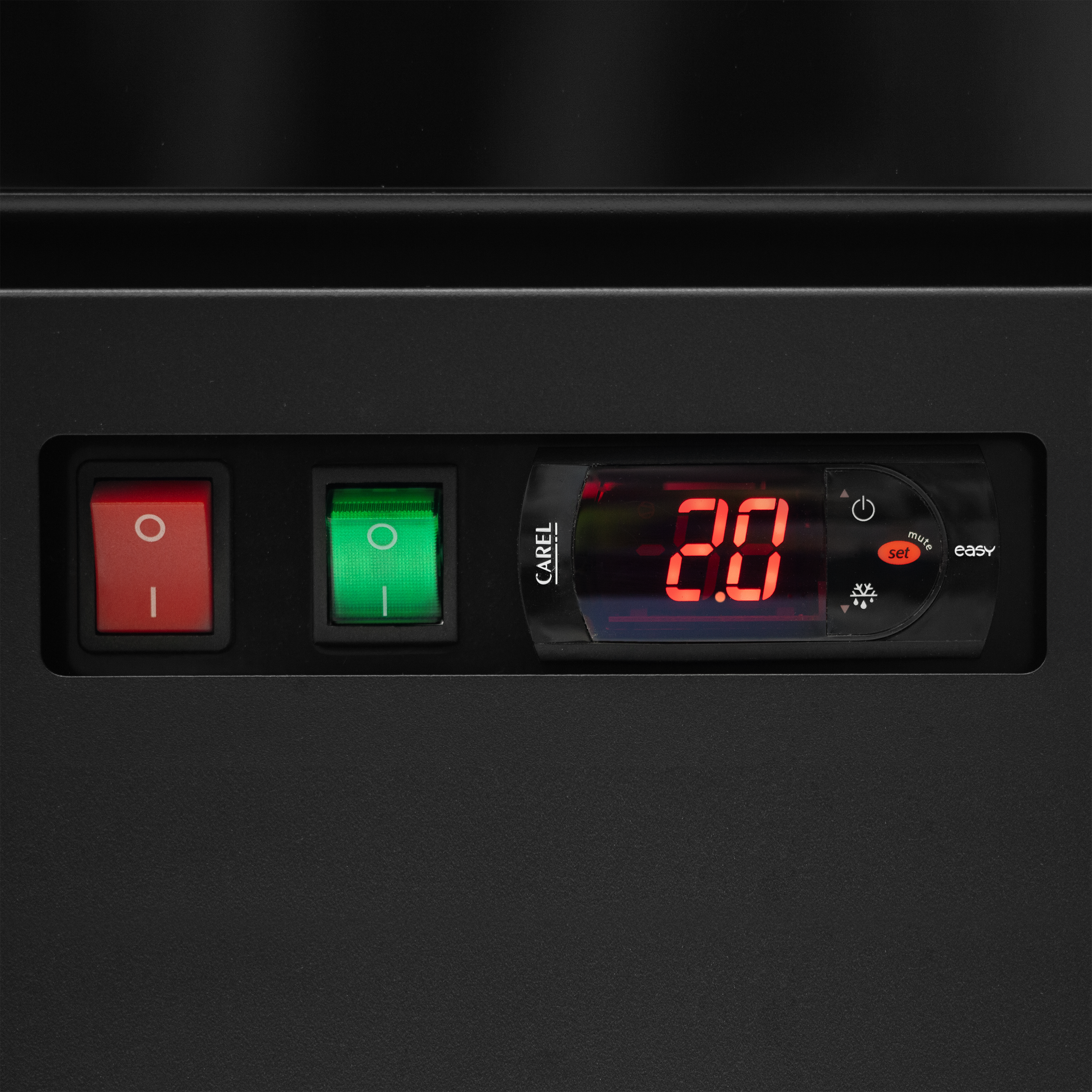 Expositor Refrigerado Vertical 3 Portas 1264L Atom Maxi