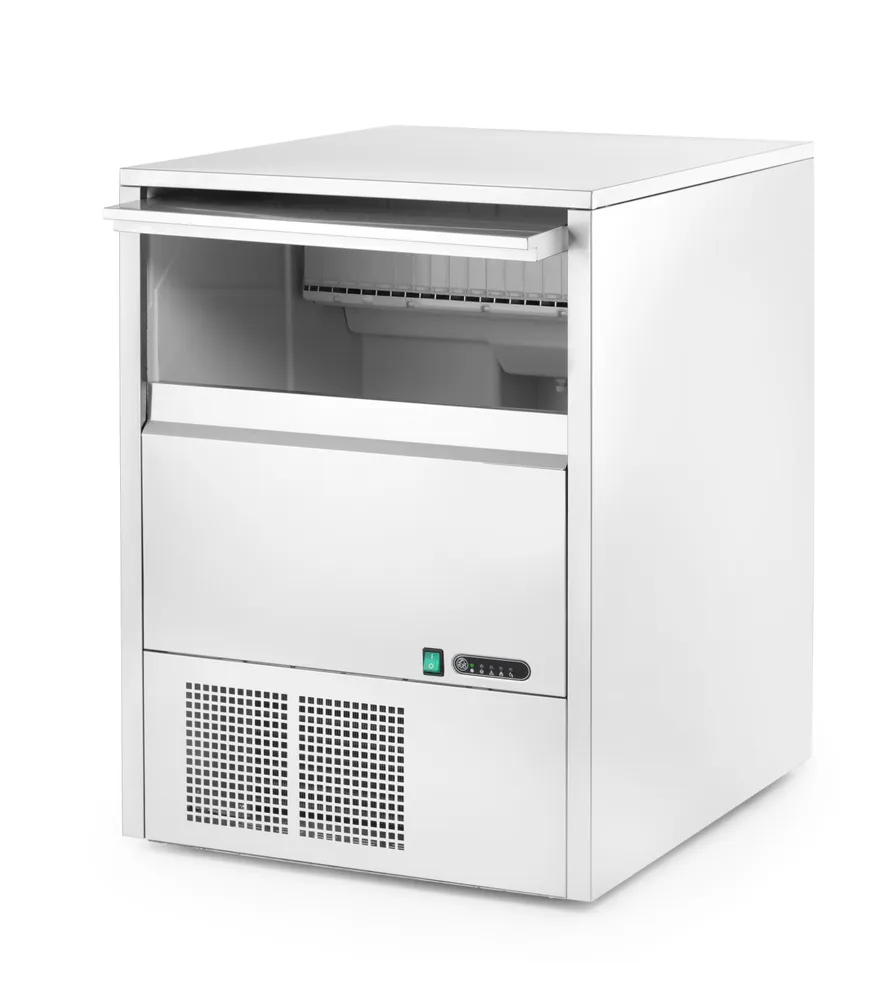 Máquina de Cubos de Gelo 60 kg/24h, 230V – 715x605x835mm