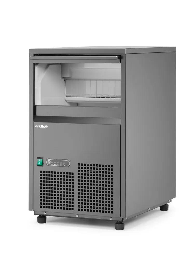 Máquina de Gelo Cubos 22kg/24h 6kg Depósito 380x520x637mm