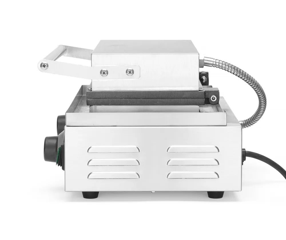 Máquina de Waffles Corn Dog Elétrica 1550W - 6 Unidades