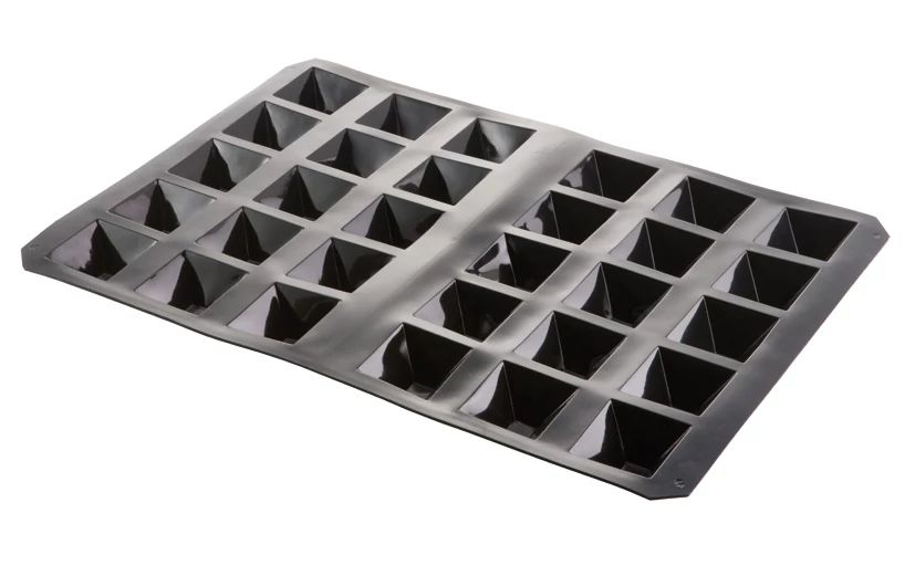 Molde Silicone Pirâmides 60x40 cm para Pastelaria Profissional