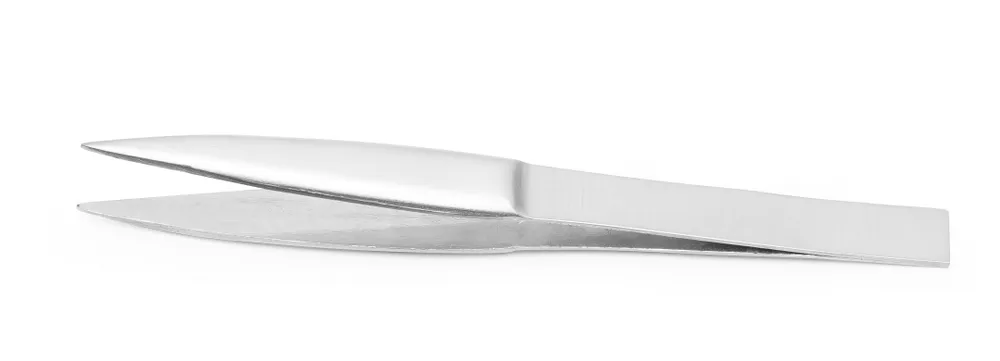 Pinça para Espinhas de Peixe Oblíqua 155mm Profissional