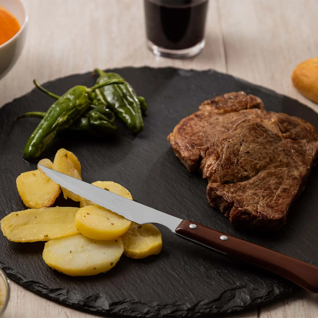 Faca de Mesa para Carne, Lâmina NITRUM 110 mm, Cabo Nylon Marrom
