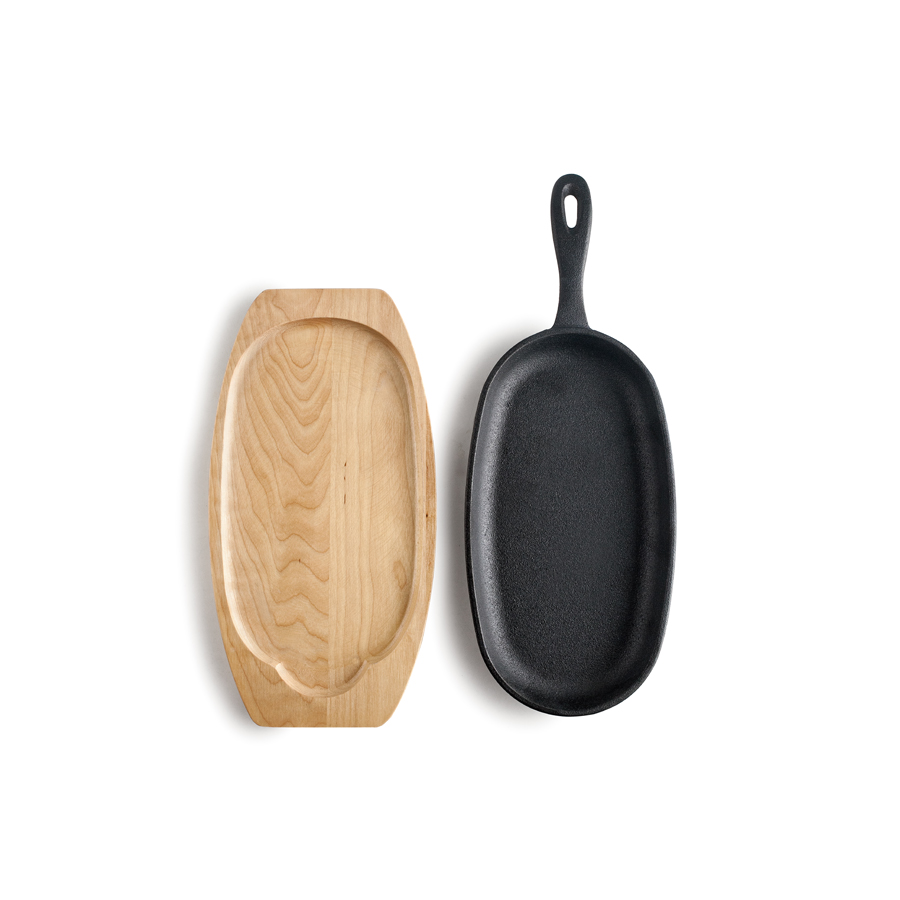 Prato de Ferro Fundido Oval com Base de Madeira 24x13 cm