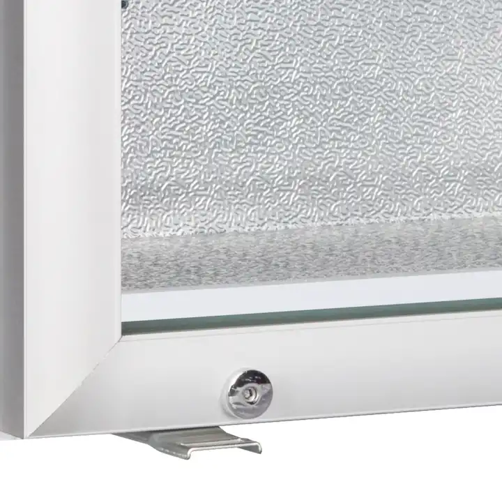Congelador de mesa  UF50GCP