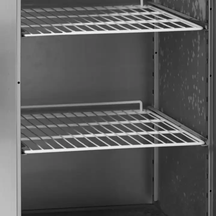 Congelador vertical GN2/1  GUF140