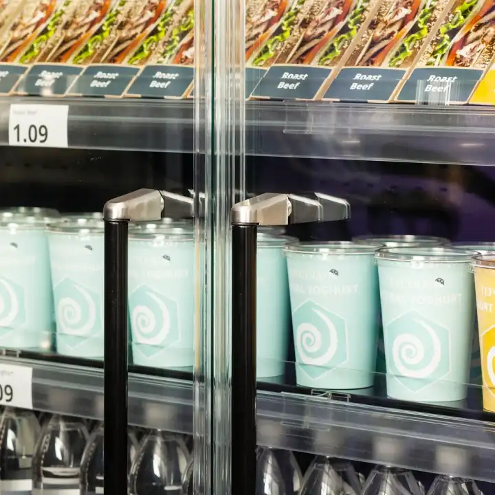 Frigorífico de parede para supermercado  Galaxy+ GP10FGD Black