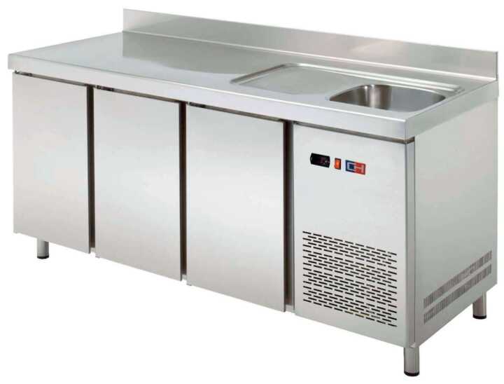 Mesa de snacks refrigerada com lava-loiça 3 portas Profundidade 600