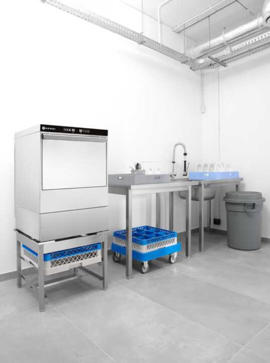Máquina de lavar loiça 50x50 - controlo eletrónico, 400V/6600W, 576x645x(H)837mm