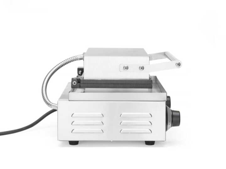 Máquina de fazer waffles em formato „Corn dog”, 230V/1550W, 390x378x(H)229mm