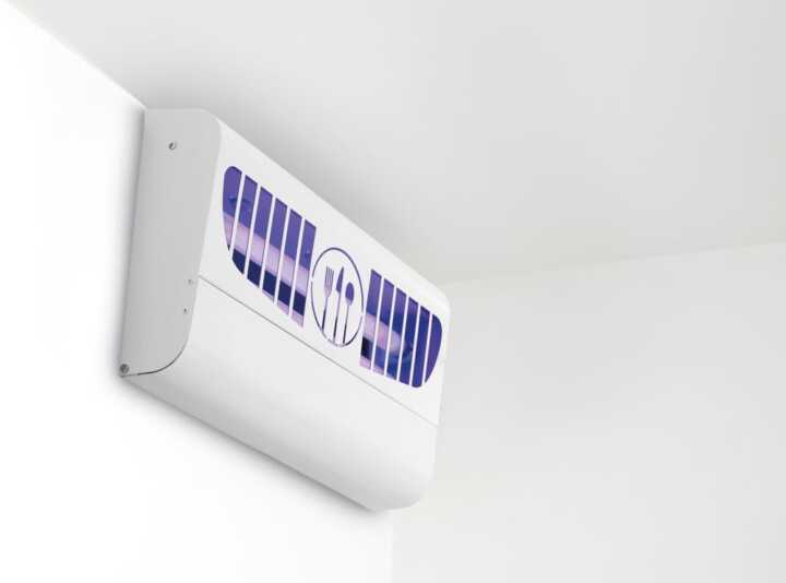 Mata insetos com placa adesiva para 100 m², 230V/30W, 544x285x(H)92mm