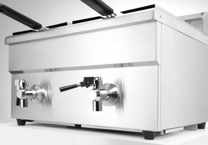 Fritadeira de indução com torneira de drenagem – 2 x 8 L, 16L, 230V/7000W, 577x609x(H)410mm