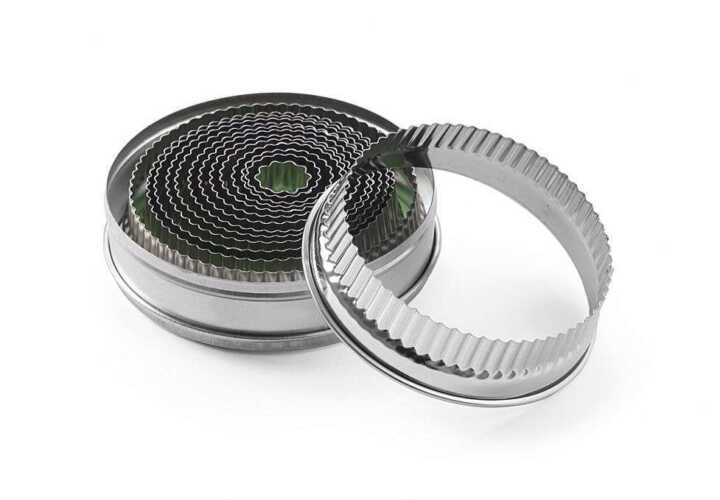 Conjunto de cortadores para pastelaria, com rebordo serrilhado, ø18-108, (H)35mm