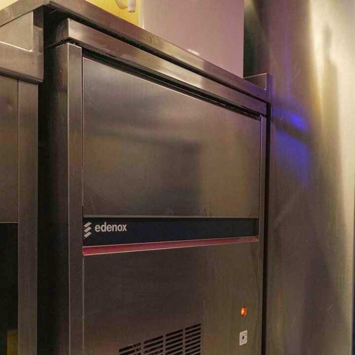 Fabricador  Maquina Gelo Fhc-80-a-40