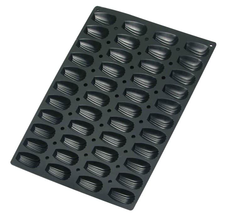 Molde Madalenas 44 Cavidades Silicone Black